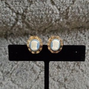 Vintage Wells Cameo Earrings